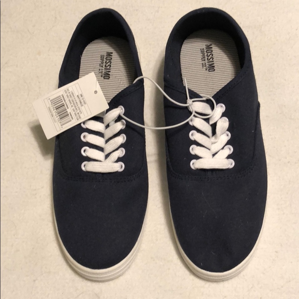 Navy White Sneakers 7